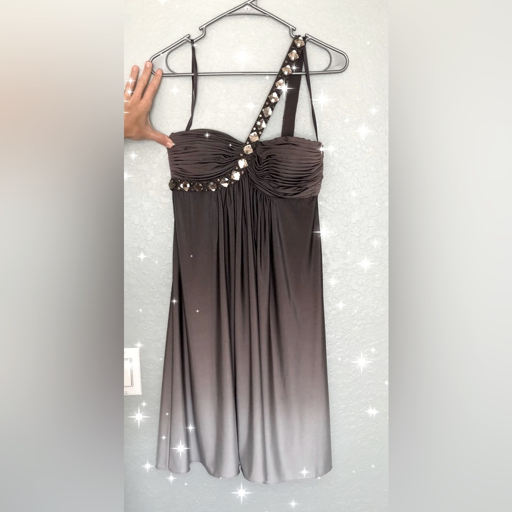 Caché Ombré Women’s Dress. Size 2. Stunning short cocktail dress.